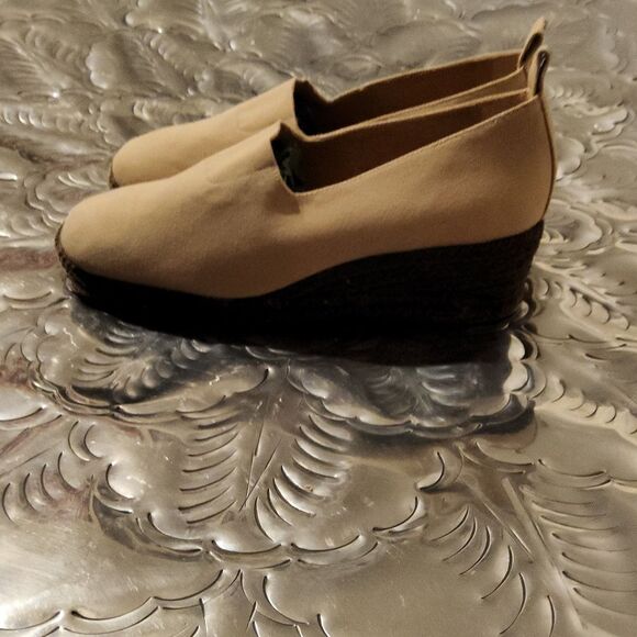 YvesSaintLaurent stretchy wedges,khaki in color and dark brown braiding wedge - Picture 6 of 8